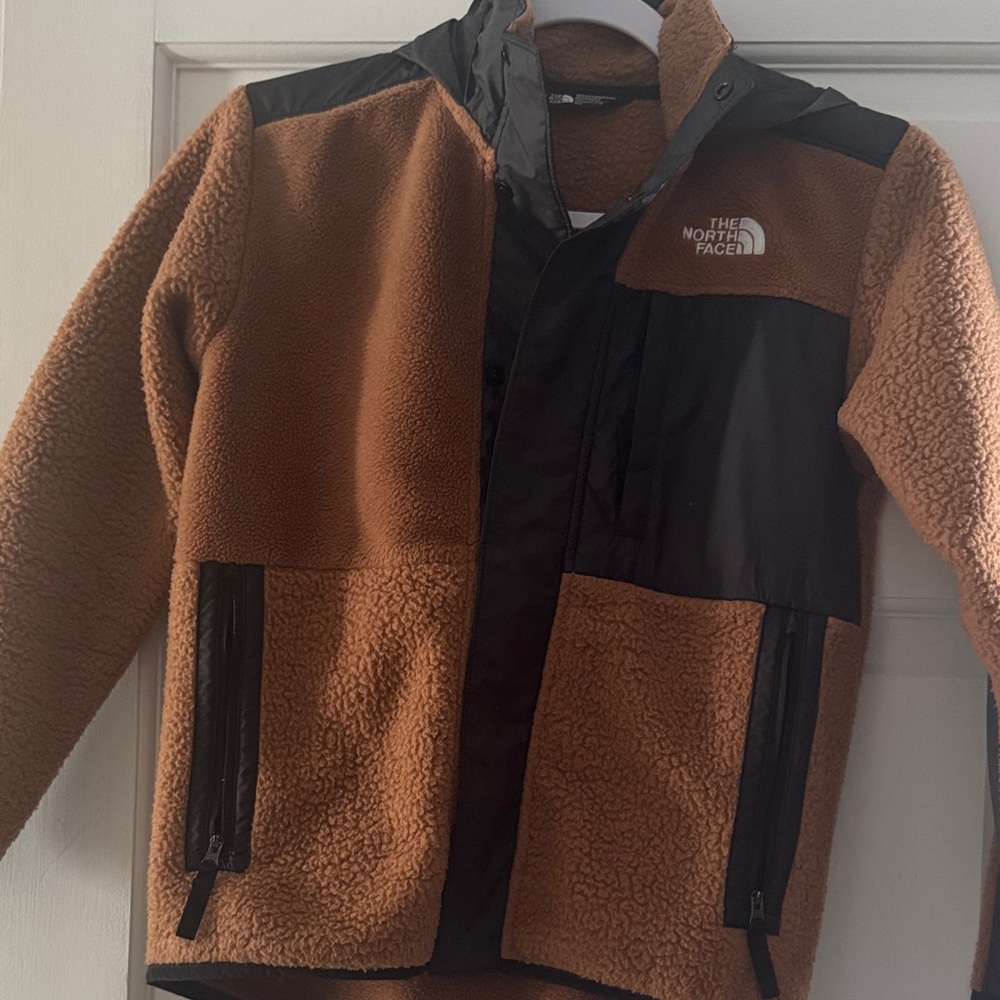 The North Face Tan and Black Fleece Jacket